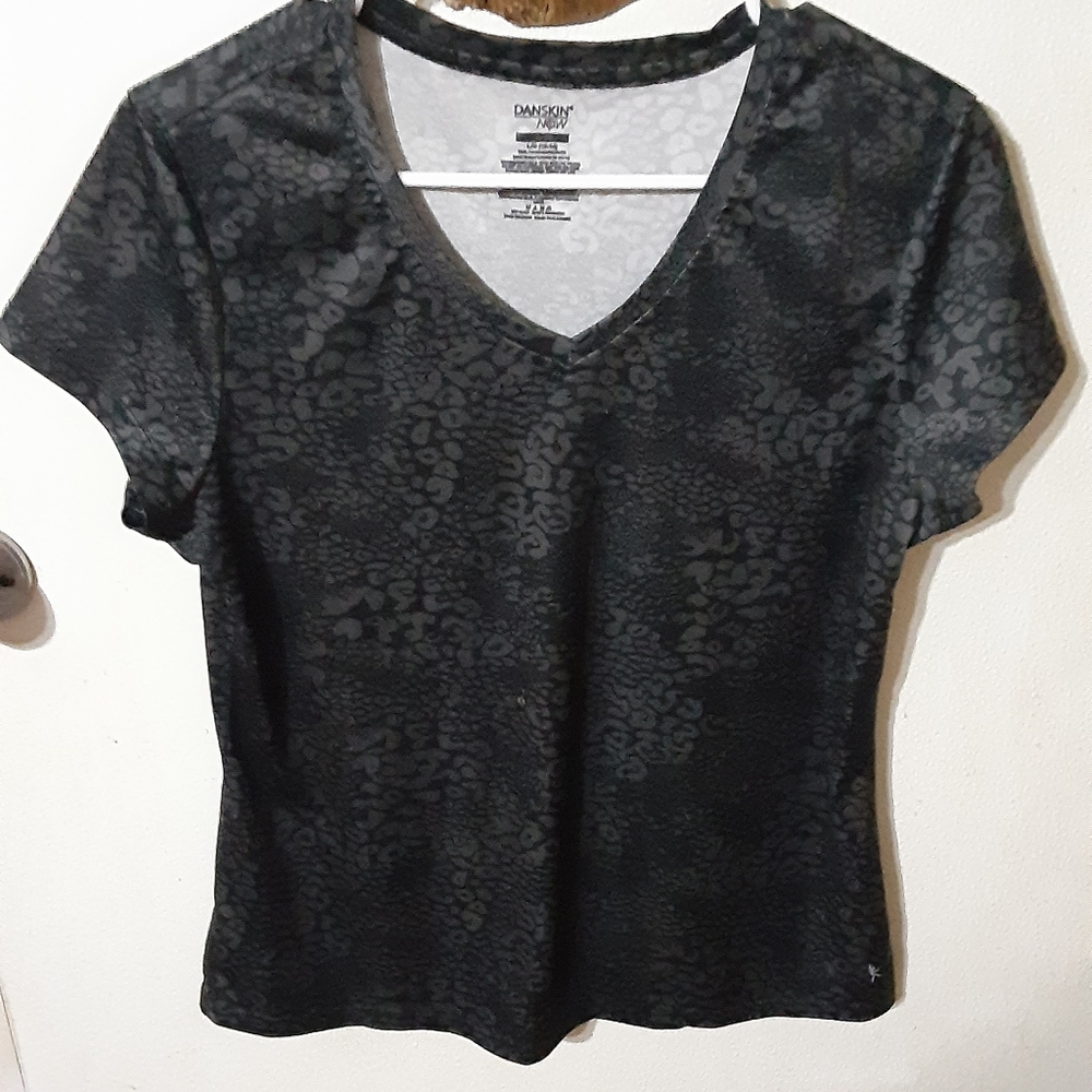DANSKIN NOW Shirt